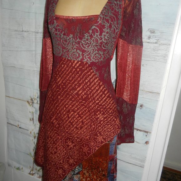 Save the Queen - Picture 7 of 8